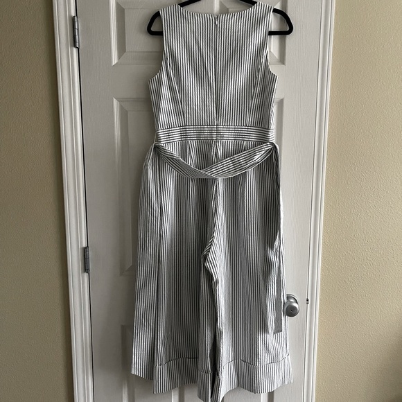 1901 Blue & White Striped Crop Seersucker Jumpsuit (size 10) - Picture 3 of 6